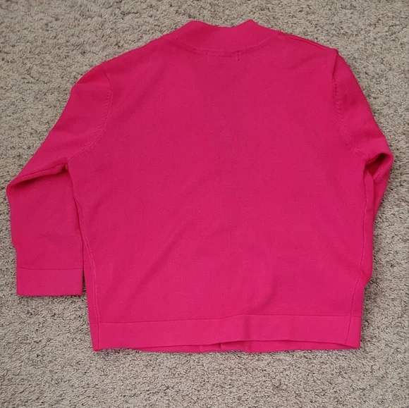 Women's Majenta Shrug Sweater Cropped Style Never Worn - Picture 2 of 4